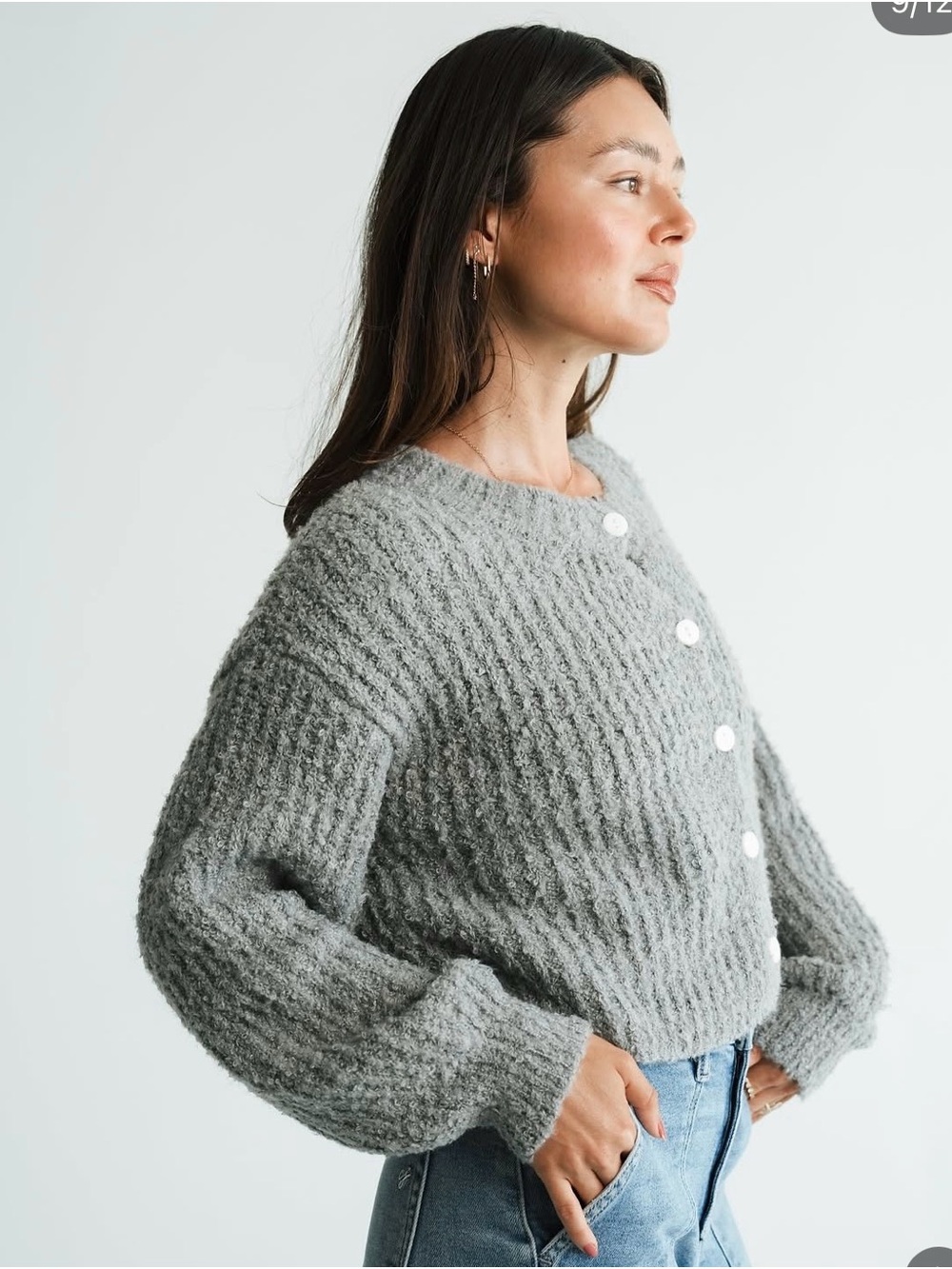 Carly Jean Los Angeles Light Green Textured Button-Front Cardigan
